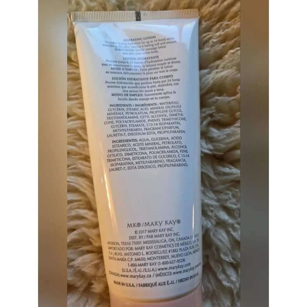 NIB Mary Kay Hydrating Lotion - Soft Pink Tube 6.5FL.OZ./192 ml